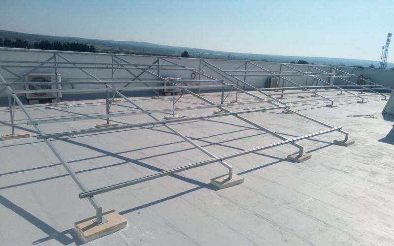 I nostri prodotti sono tutti immediatamente disponibili, con inclinazioni: 0°, 5°, 10°, 15°, 22° e 30°.