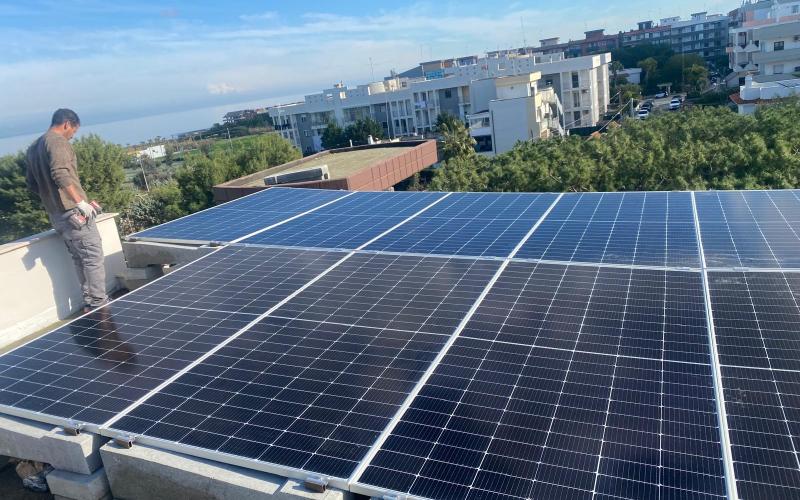 I nostri prodotti sono tutti immediatamente disponibili, con inclinazioni: 0°, 5°, 10°, 15°, 22° e 30°.