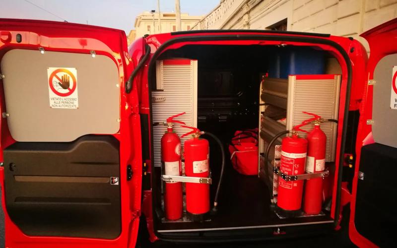 Gema S.r.l. Centro - Officine mobili, Lavorazioni interne su tutti i tipi di furgone, portapacchi, serrature esterne.