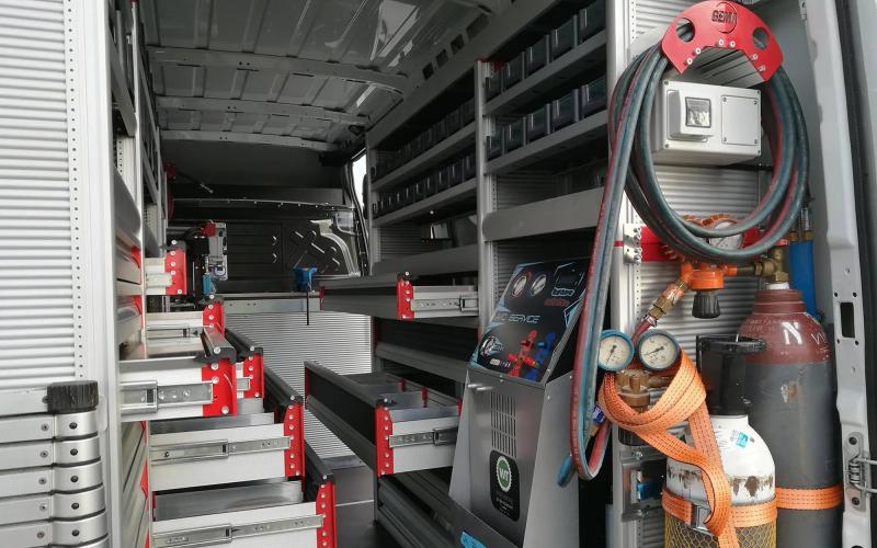 Gema S.r.l. Centro - Officine mobili, Lavorazioni interne su tutti i tipi di furgone, portapacchi, serrature esterne.